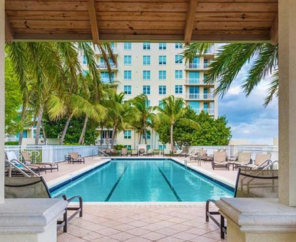 Tropical Coastal Resort Boynton Beach Esterno foto